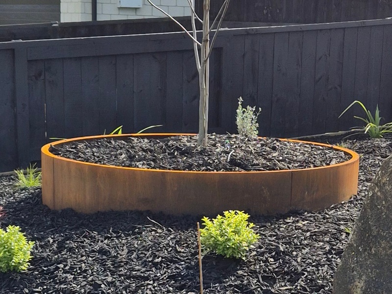corten round planter 4 segments