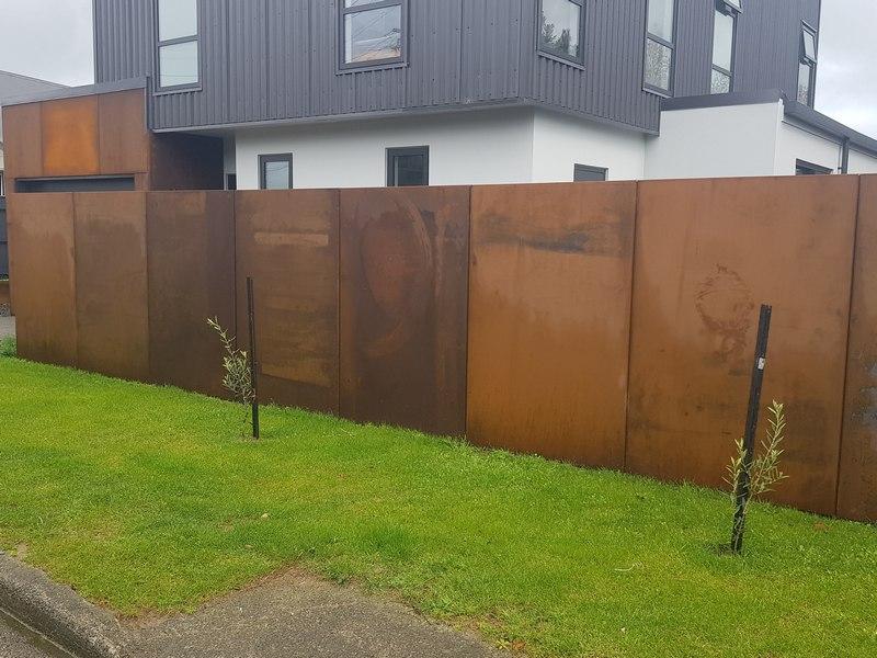 corten fence panels 1800mm tall x 1200mm wide